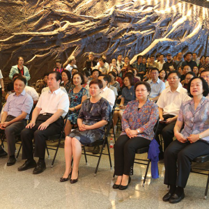 ��ﱱ����ί�μ��׶�ͳһս�ߡ��빲�͹�ͬ�С���������չ��Ļʽ