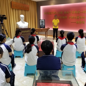 ����ʯӰ���񣬴��а������񡪡�����̨����ί�������������Ե���ѧУ������������