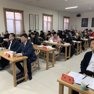 ���ͨ������ί����ٰ�ѧϰ�й�ʮ�Ž�����ȫ�ᾫ���ߡ������������ģ�����Я��ǰ�������������ѵ��