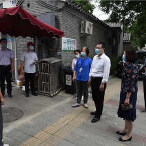 �й�������ίͳս���쵼����ο�������ί�³��������߷���һ�߻��ظɲ�